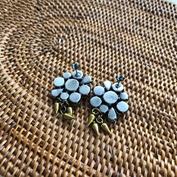 Lulu Frost - earrings - Picture 2 of 3